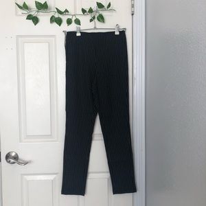 🔴Who What Wear Stripped Pants